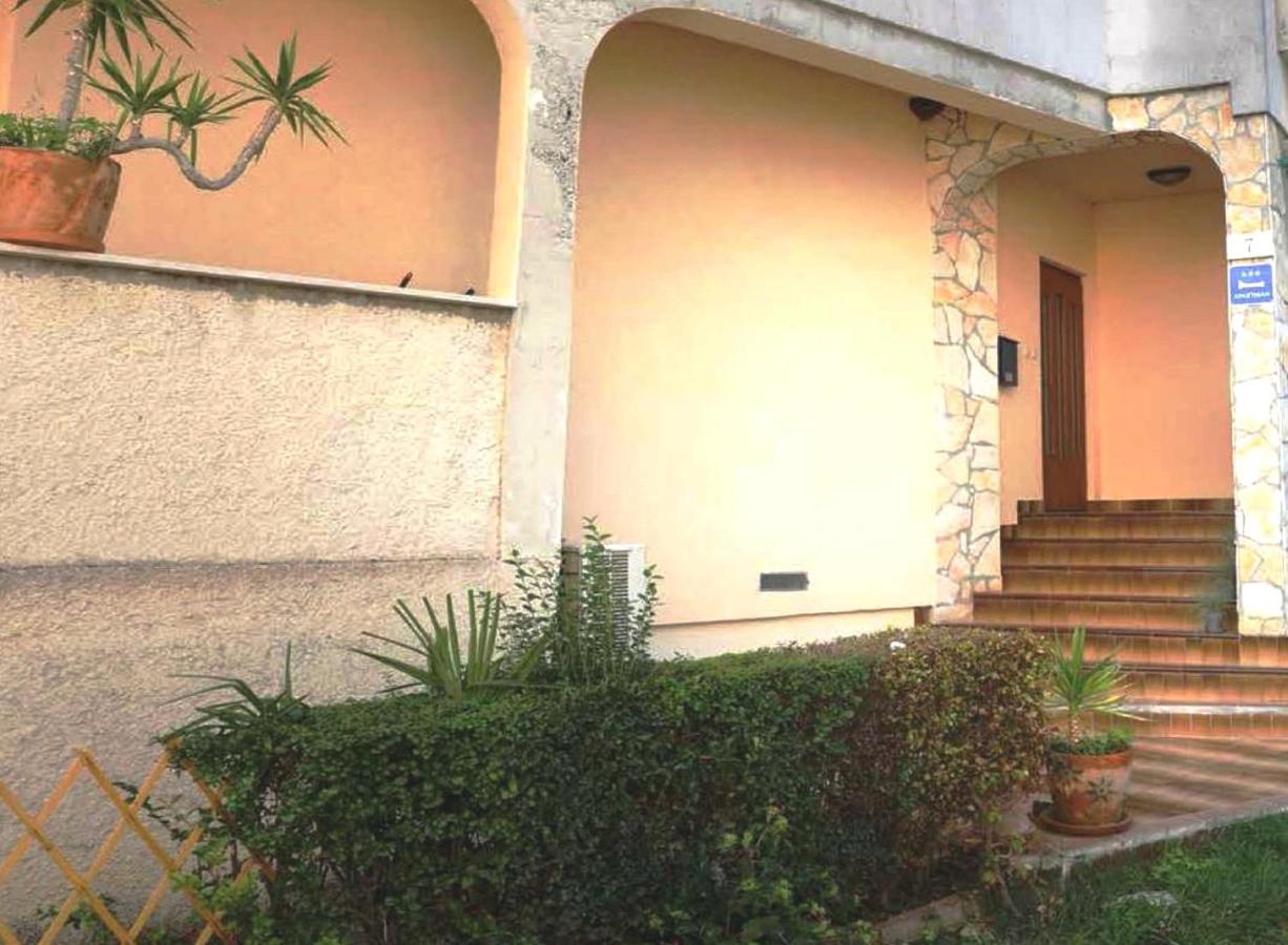 Linea Mare Apartment Rovinj Eksteriør billede